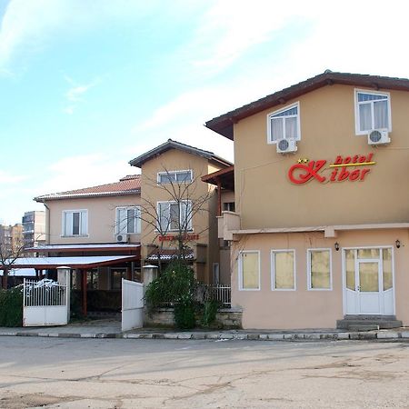 Hotel Kibor Gulubovo  Exteriér fotografie